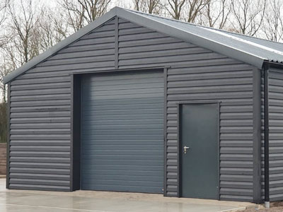 Staalbouw enkelwandig prefab casco buiten en of met binnen afwerkingen. !
