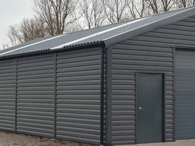 Staalbouw enkelwandig prefab casco buiten en of met binnen afwerkingen !