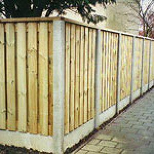 Schutting hout beton combinatie met  FSC keurmerk 2022 - 